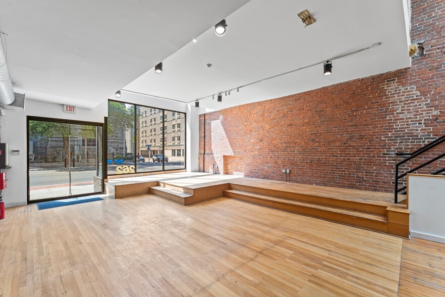 262 Atlantic St, Stamford, CT for sale - Building Photo - Image 1 of 24