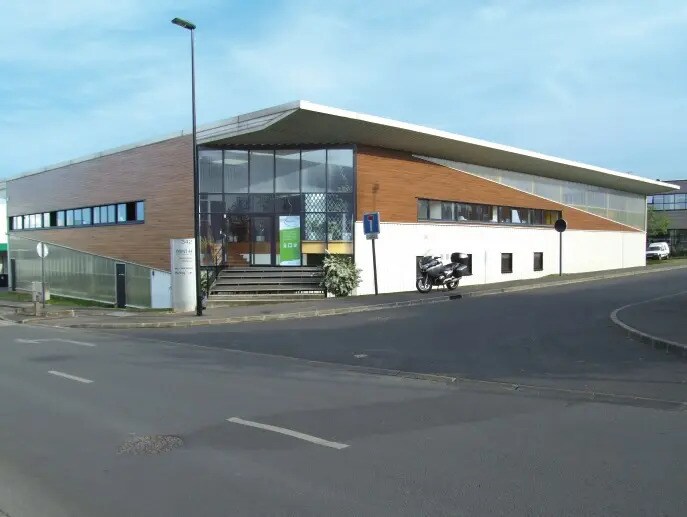 Industrial in Champigny-sur-Marne for sale - Building Photo - Image 2 of 23