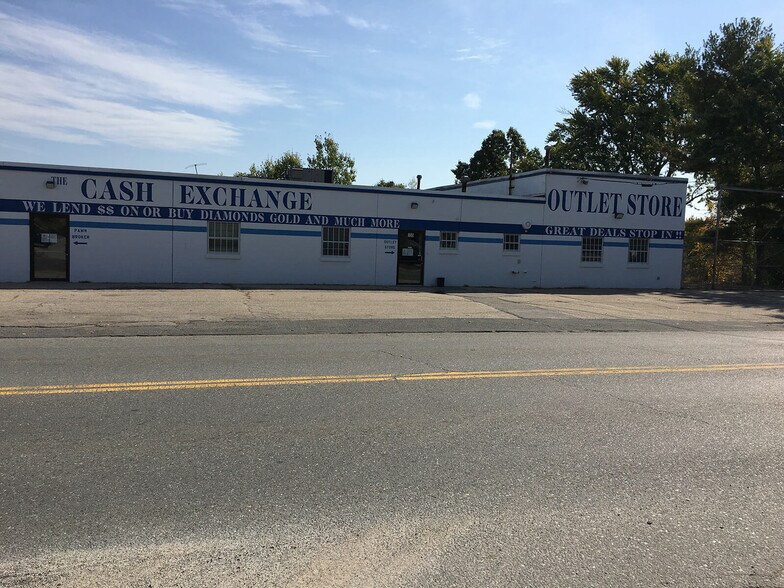 155 Thompson Rd, Webster, MA for sale - Building Photo - Image 1 of 1