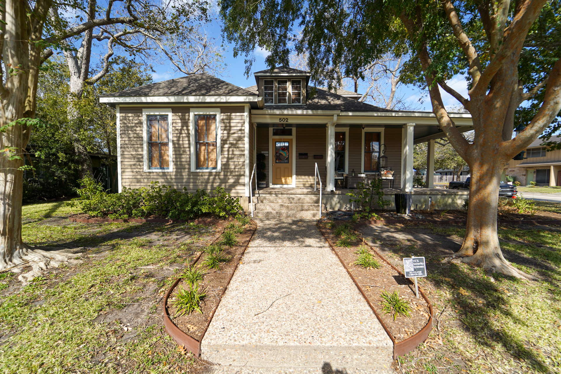 502 W Colorado St, Victoria, TX for sale Primary Photo- Image 1 of 43