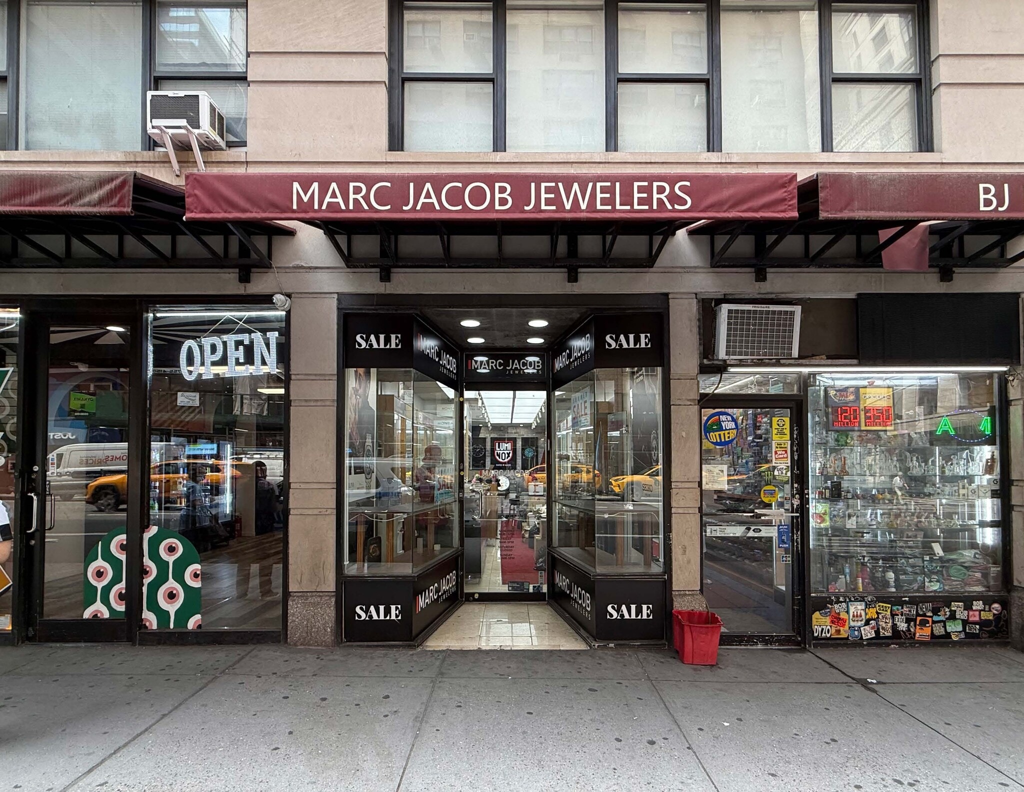 668 Lexington Ave, New York, NY for lease Building Photo- Image 1 of 13