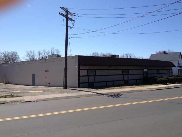 1525 Stratford Ave, Stratford, CT for sale - Building Photo - Image 1 of 1