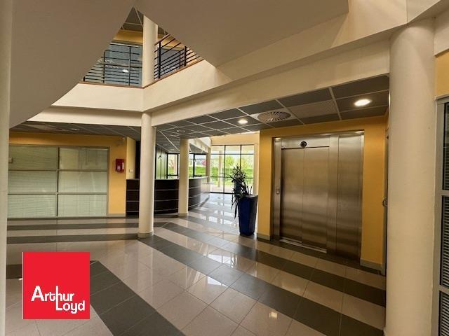 Office in Chartres for lease - Interior Photo - Image 3 of 3