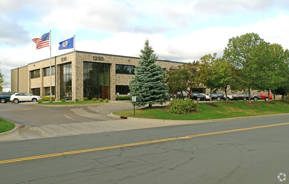 1230 Trapp Rd, Eagan, MN for sale - Primary Photo - Image 1 of 1
