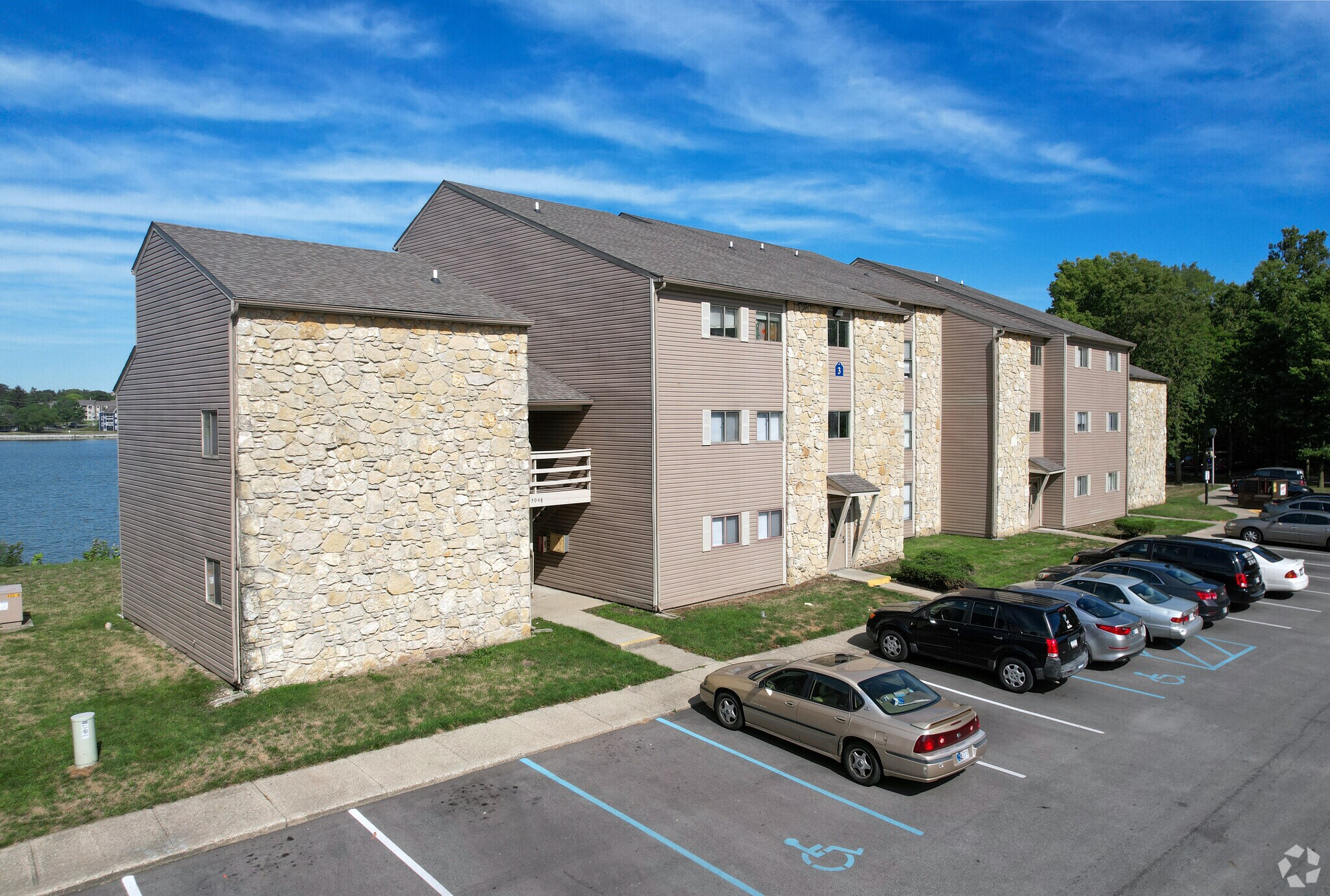 7135 Islander Dr, Indianapolis, IN for sale Primary Photo- Image 1 of 1