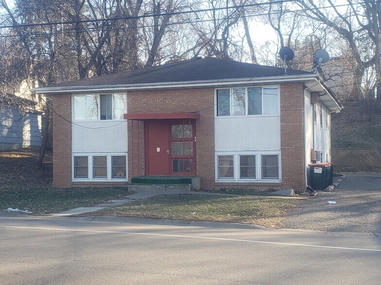 1026 40th Ave NE, Minneapolis, MN for sale - Primary Photo - Image 1 of 1
