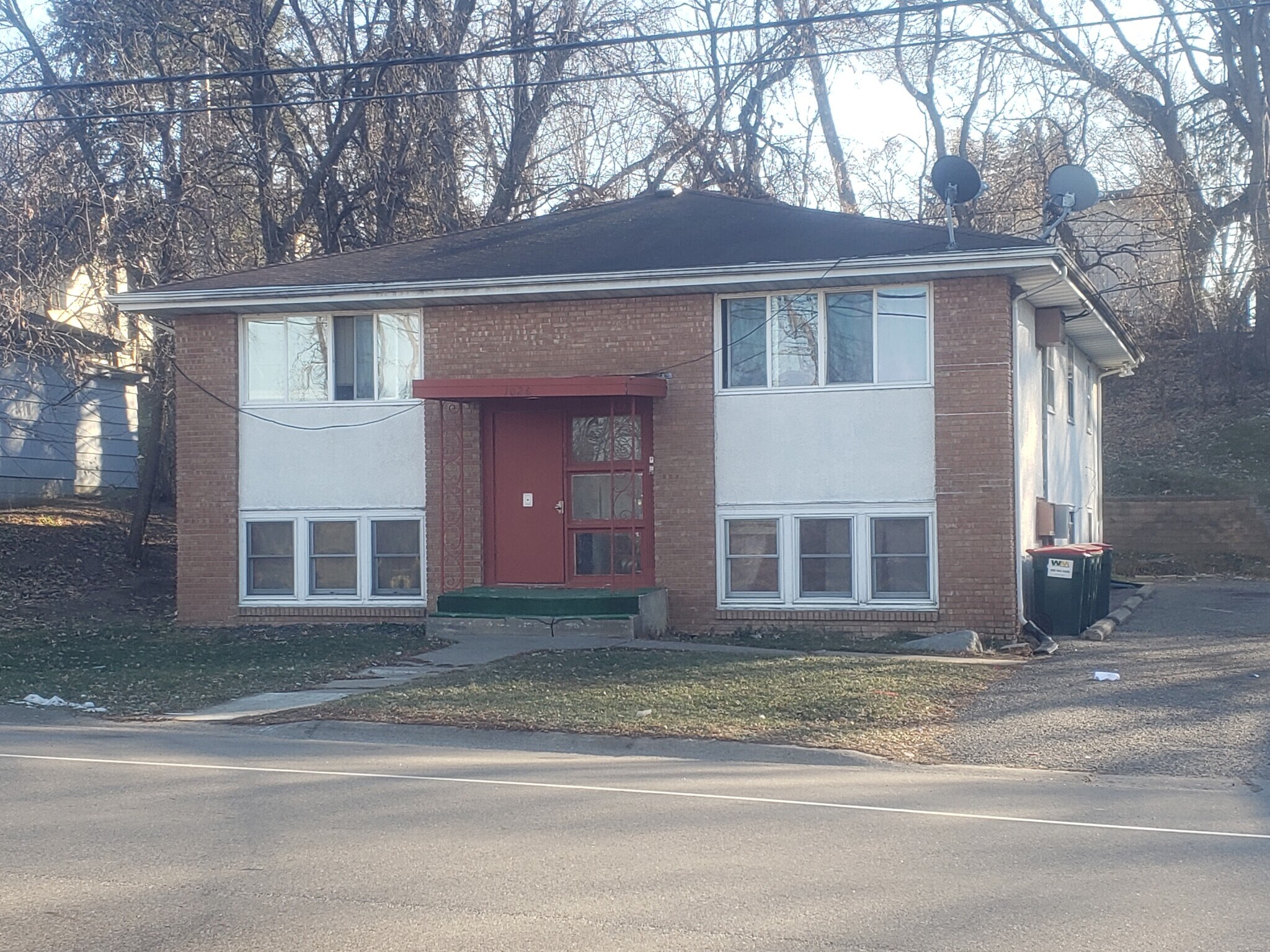 1026 40th Ave NE, Minneapolis, MN for sale Primary Photo- Image 1 of 1