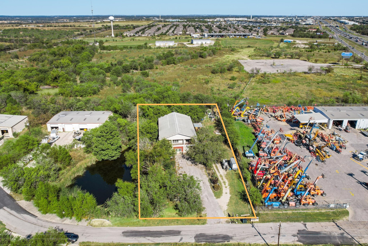 170 Interstate Dr, Buda, TX for sale Primary Photo- Image 1 of 13