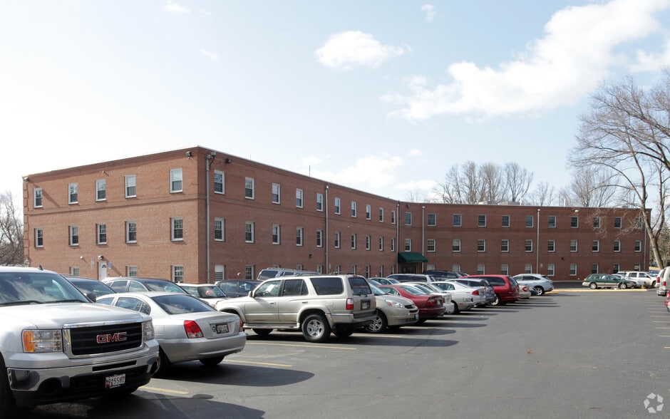 4701 Randolph Rd, Rockville, MD for lease - Building Photo - Image 3 of 28