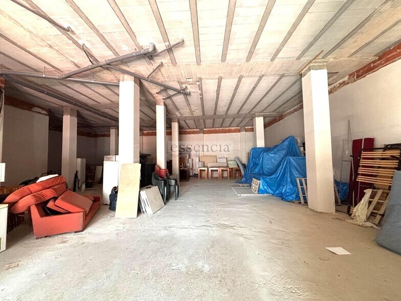 Retail in Gandia for sale - Building Photo - Image 2 of 11