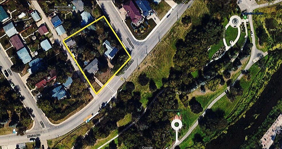 21 Mission Ave, St. Albert, AB for sale - Primary Photo - Image 1 of 1