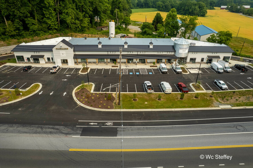 5078 Solomons Island Rd, Lothian, MD for lease - Building Photo - Image 1 of 3