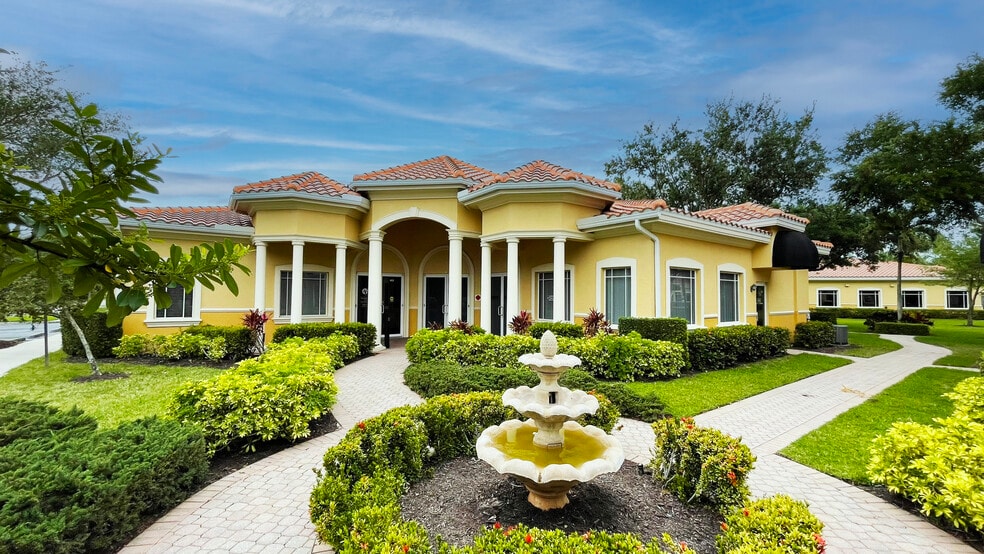 3372 Woods Edge Cir, Bonita Springs, FL for sale - Building Photo - Image 3 of 6