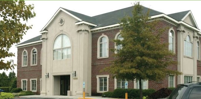 1564 Crossways Blvd, Chesapeake, VA for sale Primary Photo- Image 1 of 1