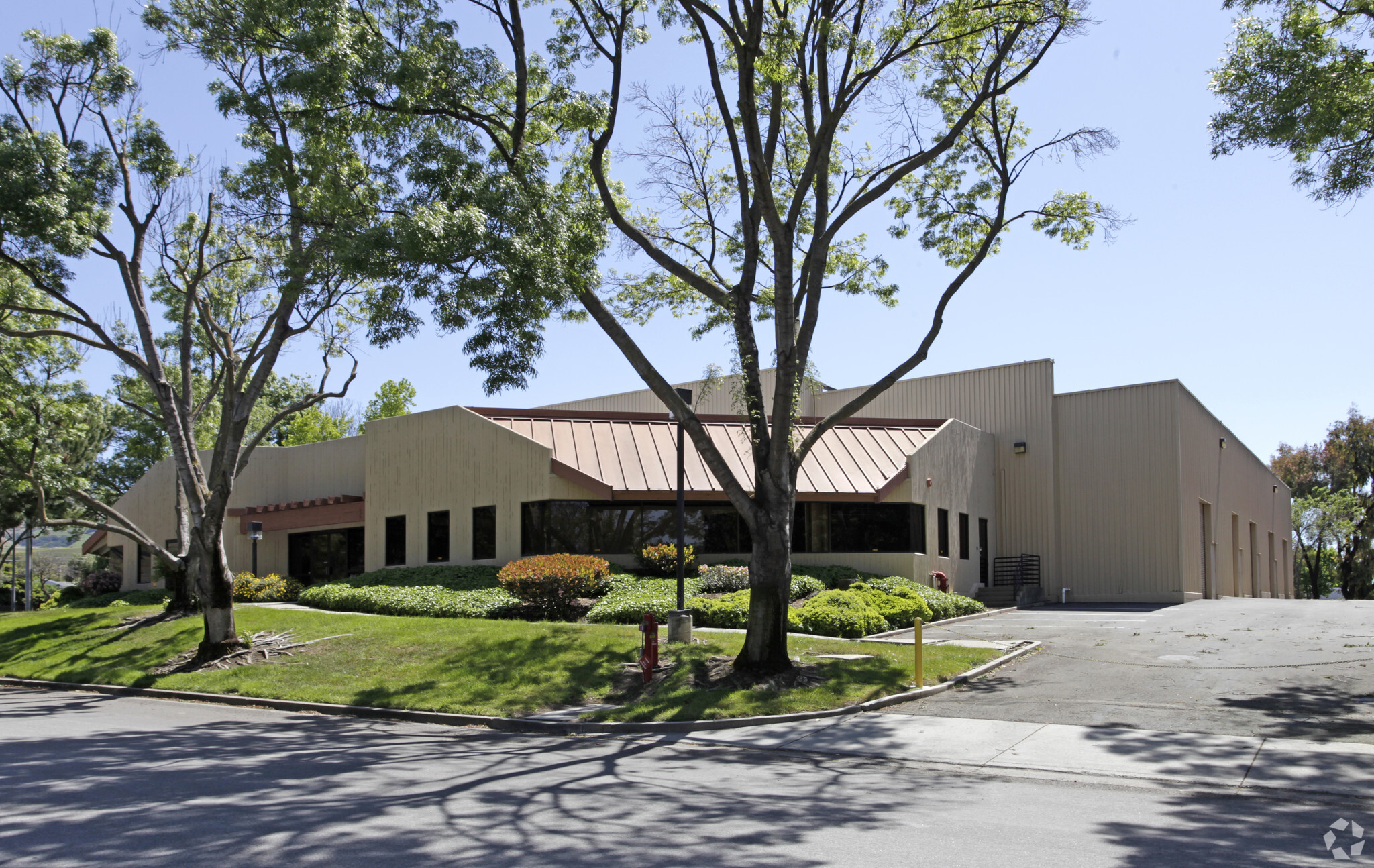 47531 Warm Springs Blvd, Fremont, CA for lease Building Photo- Image 1 of 3