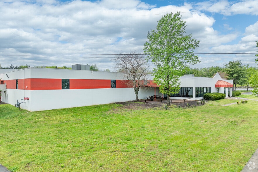 191 Charter Pl, La Vergne, TN for lease - Primary Photo - Image 1 of 5