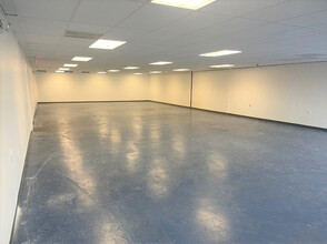 9641 Gulf Blvd, Treasure Island, FL for lease Interior Photo- Image 2 of 4