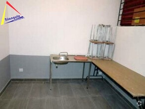 Retail in Segovia, Segovia for lease Interior Photo- Image 2 of 2