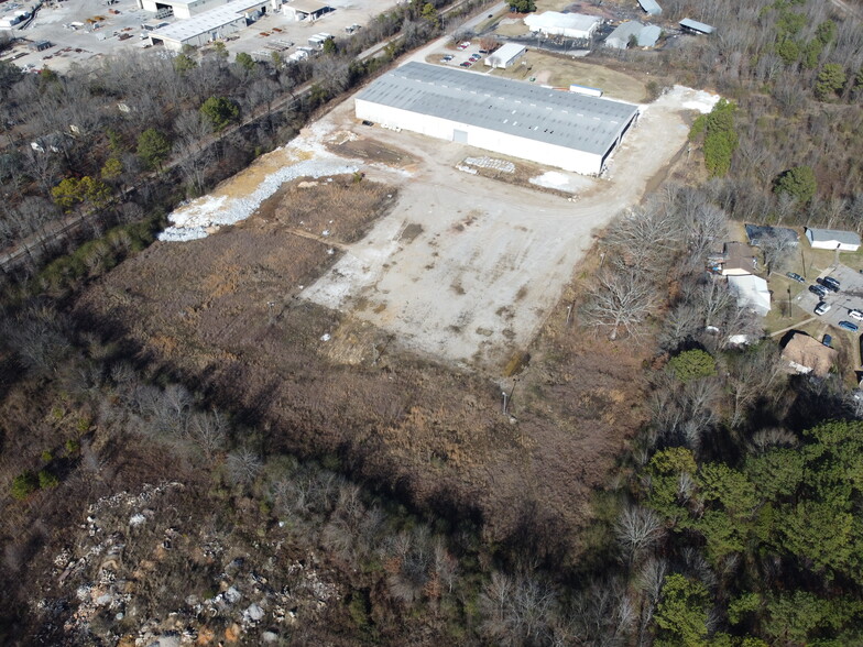 1355 Industrial Boulevard, Bessemer, AL for lease - Primary Photo - Image 1 of 1