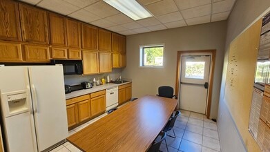 11801 Grand River Ave, Brighton, MI for lease Building Photo- Image 2 of 2