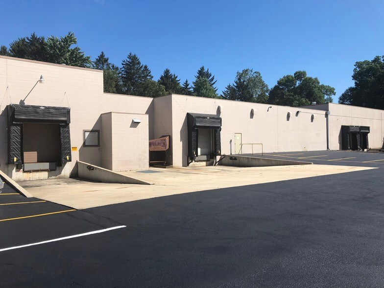 100 Anchor Rd, Michigan City, IN for lease - Building Photo - Image 3 of 11
