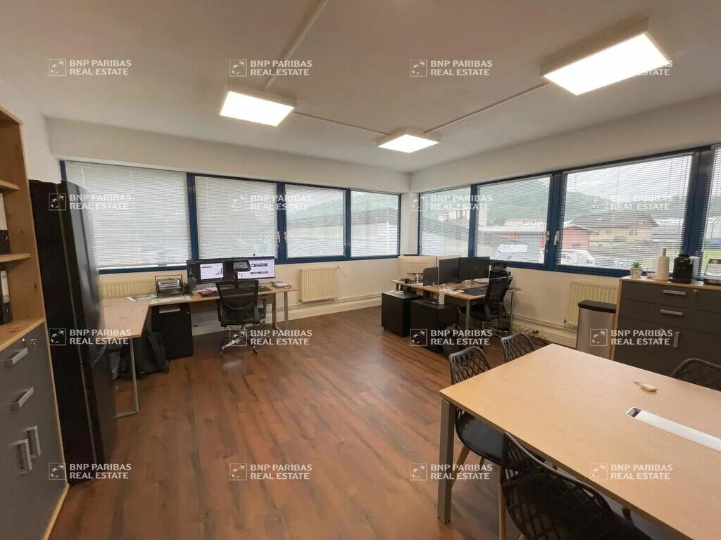 Location Bureaux 62 m² - Photo 1