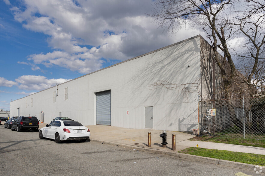 145-69 226th St, Jamaica, NY for lease - Building Photo - Image 3 of 6