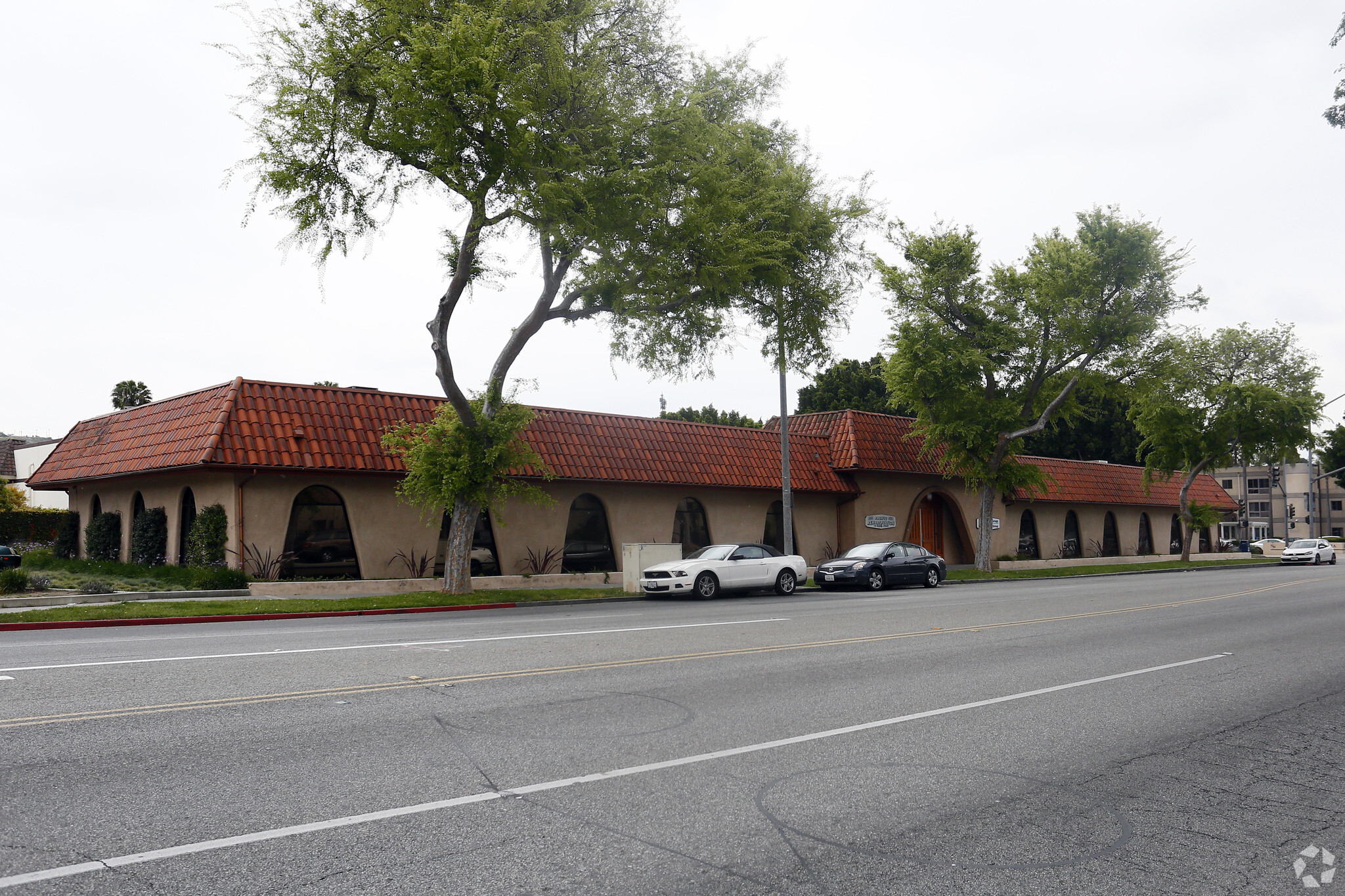 5000 Overland Ave, Culver City, CA for lease Primary Photo- Image 1 of 10