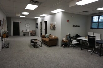 4601 Carothers Pky, Franklin, TN for lease Interior Photo- Image 2 of 8