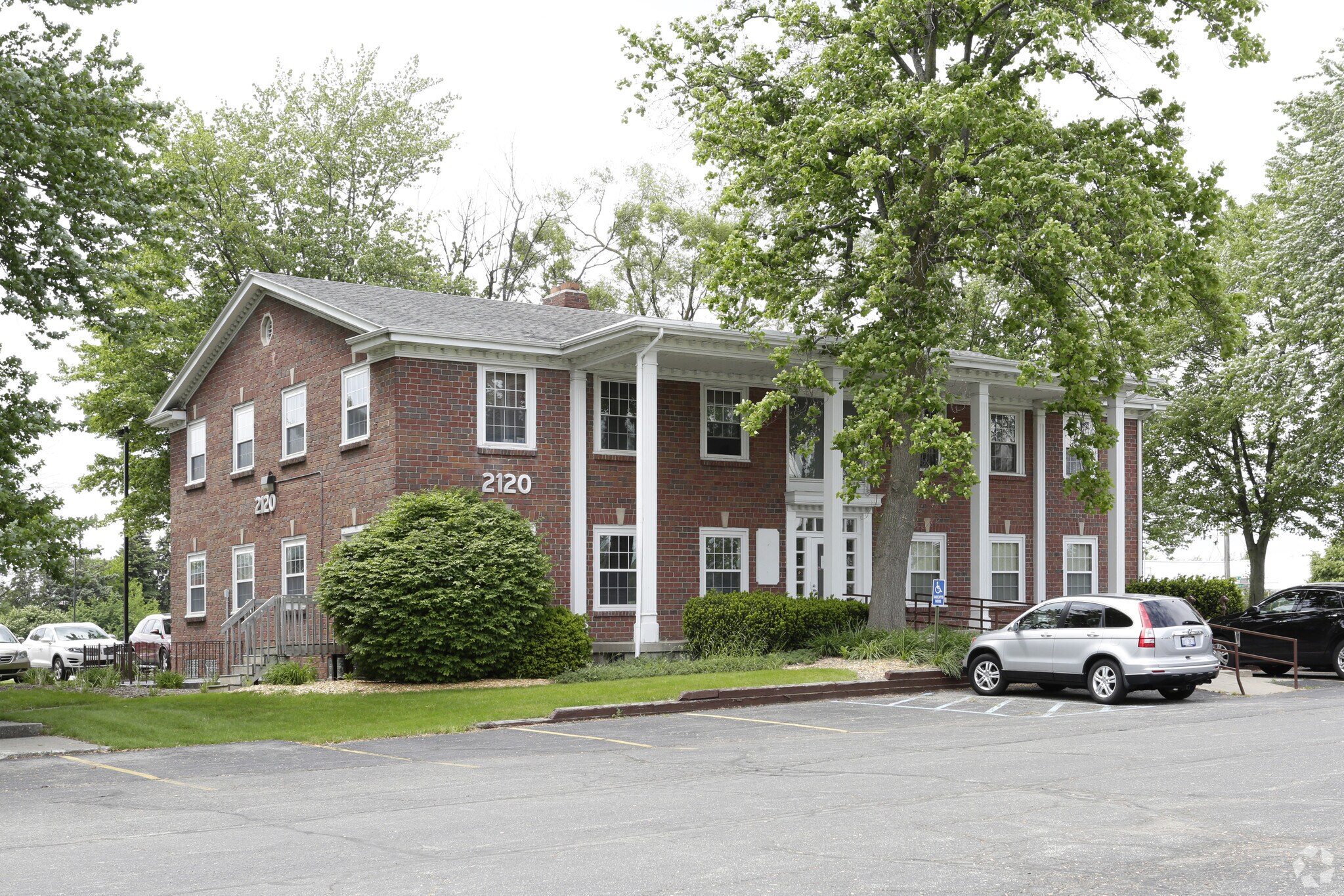 2120 44th St SE, Kentwood, MI for sale Primary Photo- Image 1 of 1