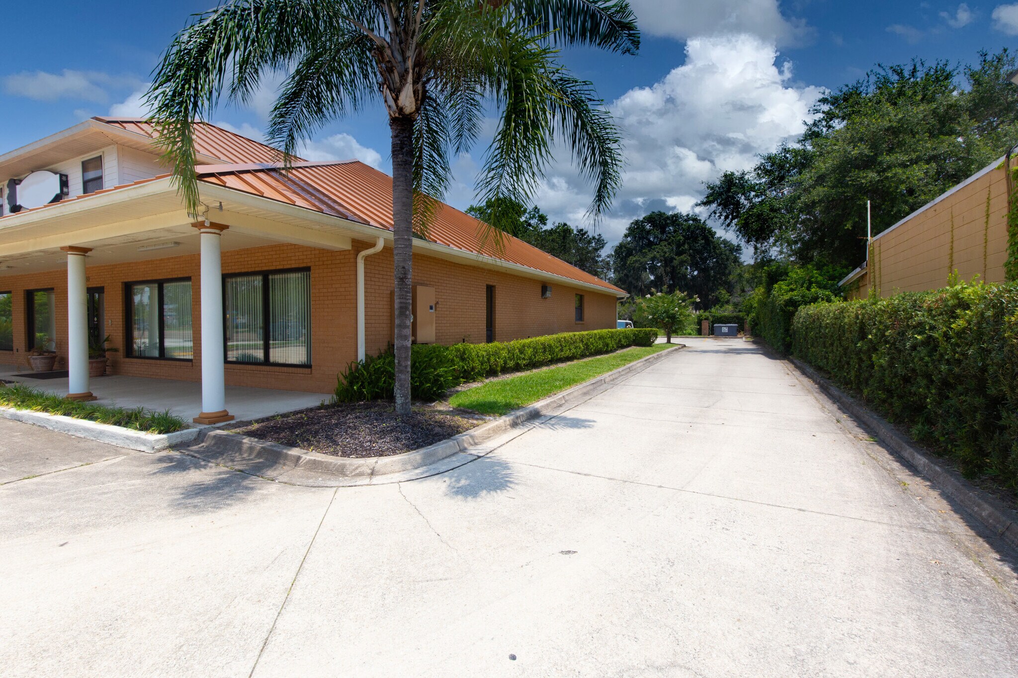 1063 Park Ave, Orange Park, FL 32073 Freestanding Law Office