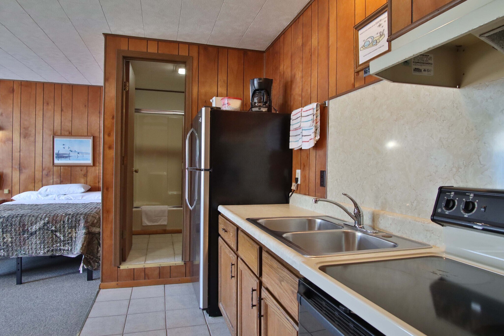 5 Southwinds Loop, Greenfield, MO 65661 Southwinds Motel