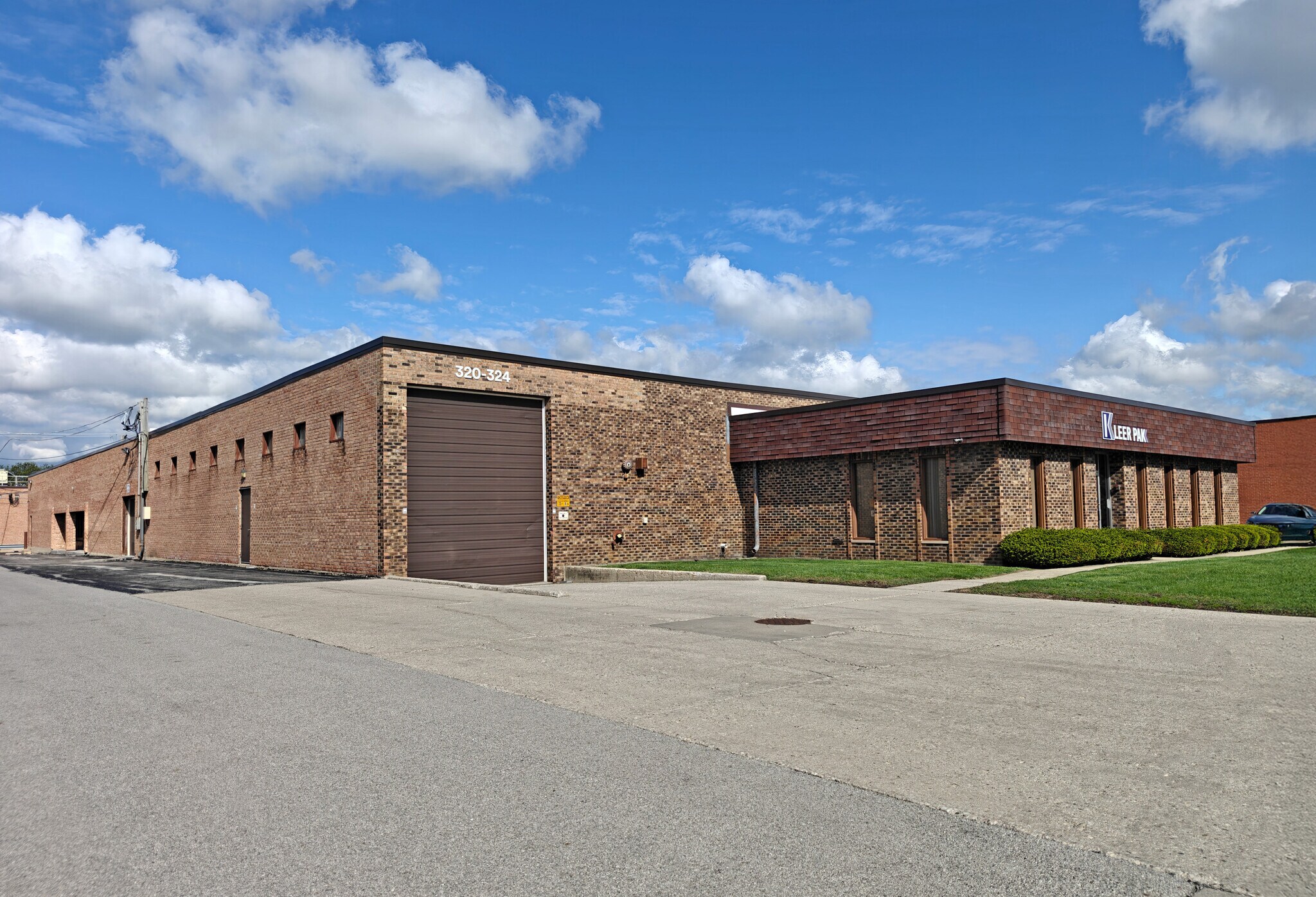 320 S La Londe Ave, Addison, IL for lease Primary Photo- Image 1 of 10