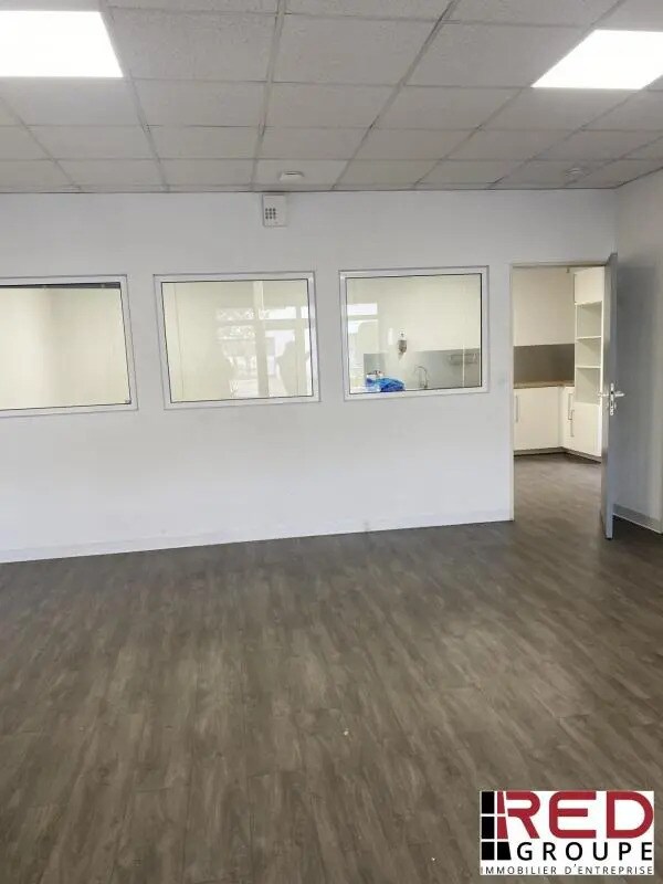 Gémenos, Gémenos for lease Building Photo- Image 1 of 5