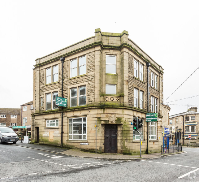 34-36 Deardengate, Haslingden for lease - Building Photo - Image 2 of 3