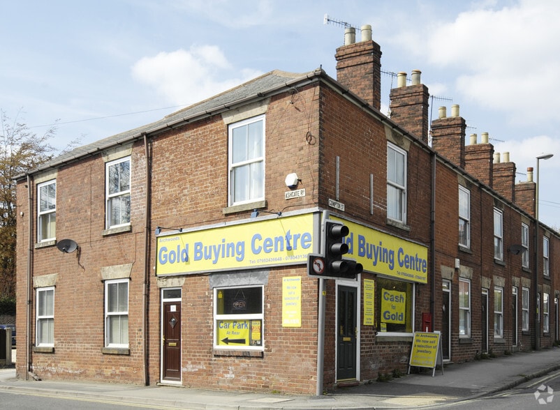 2 Compton St, Chesterfield for lease - Building Photo - Image 2 of 5