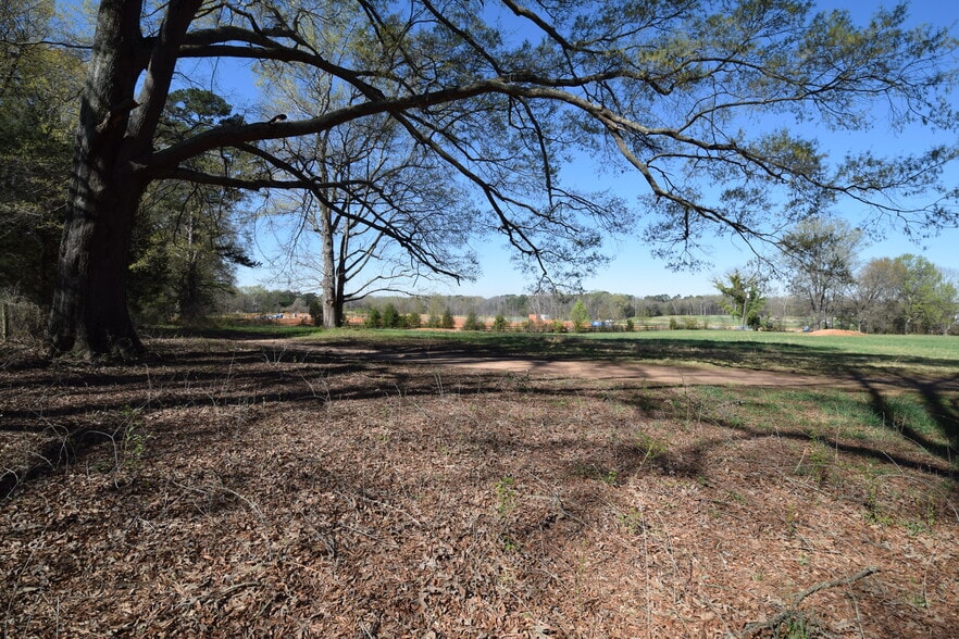 4017 Cowboy Ln, Charlotte, NC for sale - Building Photo - Image 3 of 4