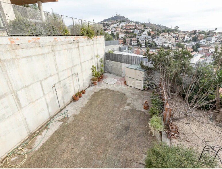 Multifamily in Sant Just Desvern, Barcelona for sale - Building Photo - Image 2 of 5