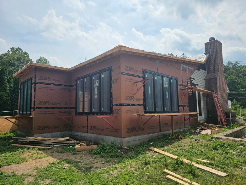 355 Smith Ridge Rd, South Salem, NY for sale - Building Photo - Image 2 of 12