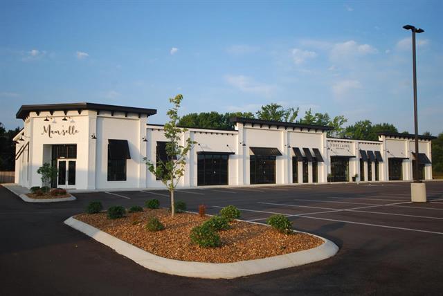 1348 Union University Dr, Jackson, TN for lease - Building Photo - Image 1 of 16