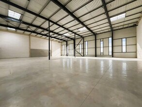 Flex in Wissous for lease Interior Photo- Image 1 of 9