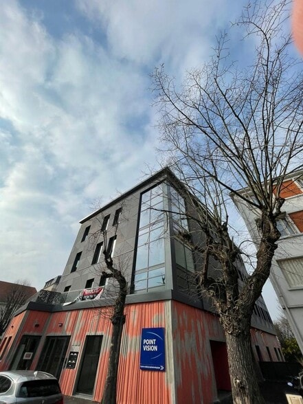 Office in Nogent-sur-Marne for sale - Building Photo - Image 2 of 7