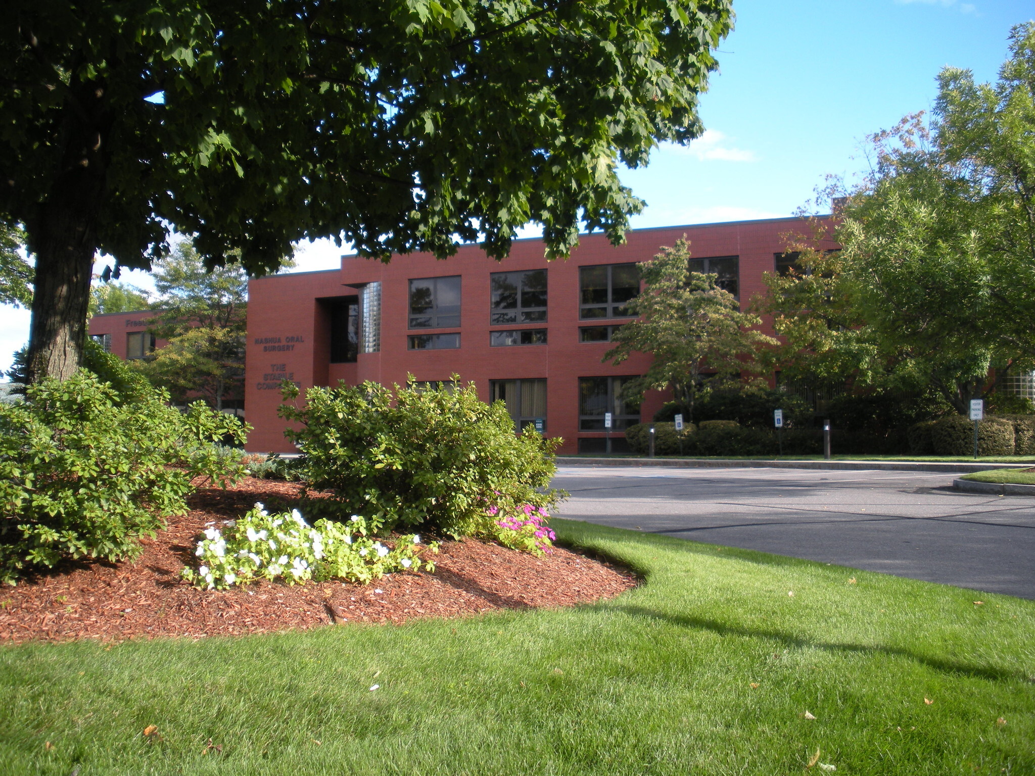 20 Cotton Rd, Nashua, NH for lease Building Photo- Image 1 of 8