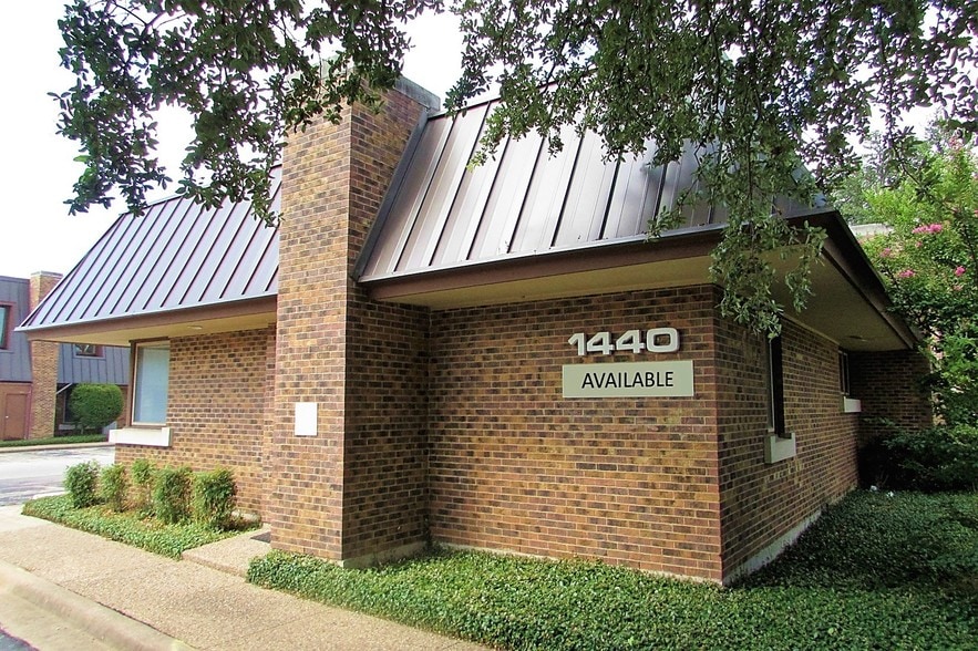 1440 N MacArthur Blvd, Irving, TX 75061