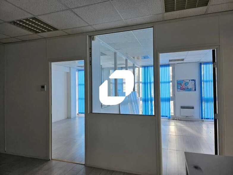 Office in Montpellier for sale - Building Photo - Image 3 of 5