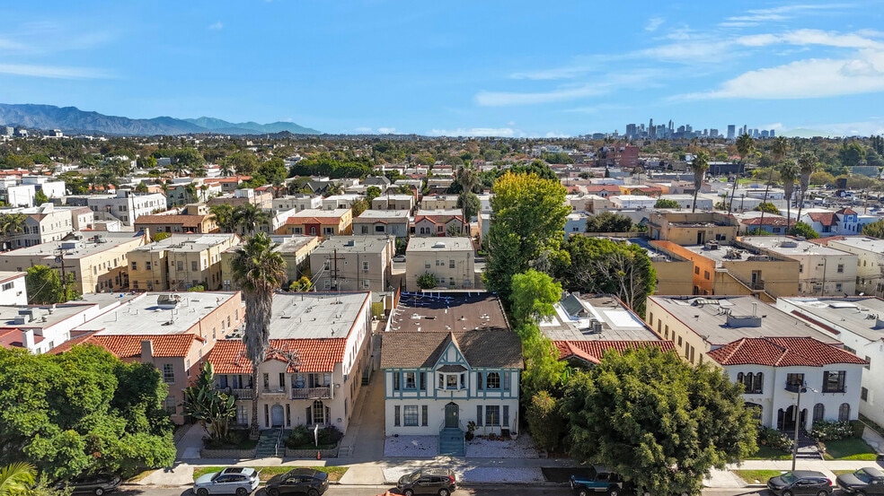 346 N Spaulding Ave, Los Angeles, CA for sale - Building Photo - Image 2 of 28