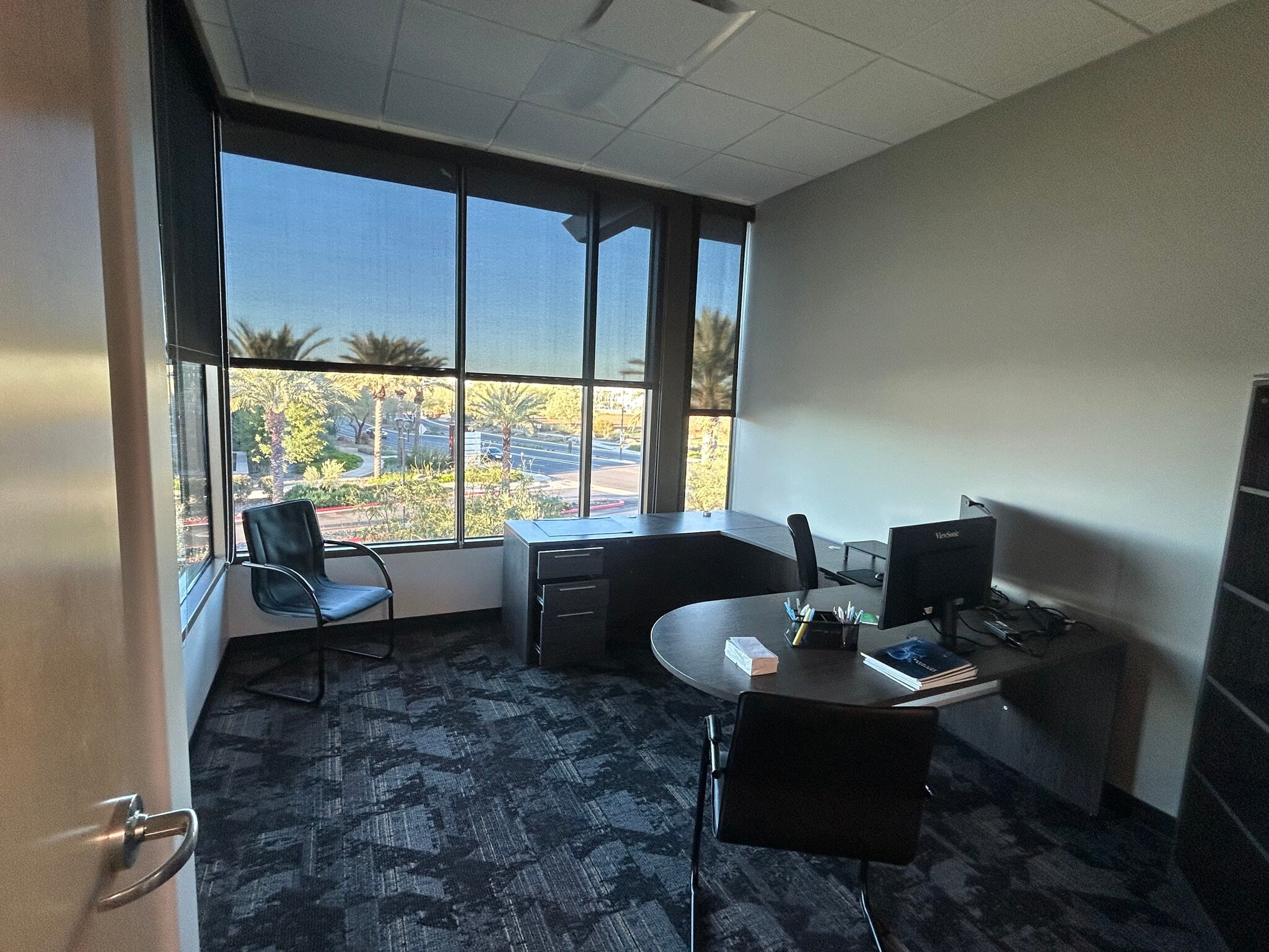 161 E Rivulon Boulevard, Gilbert, AZ for lease Interior Photo- Image 1 of 15