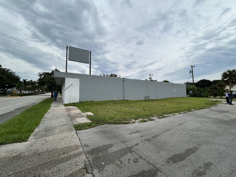 1408 NE 4th Ave, Fort Lauderdale, FL for sale - Building Photo - Image 2 of 8