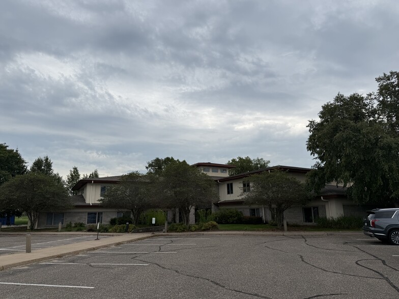 1477 S Knowles Ave, New Richmond, WI for lease - Building Photo - Image 3 of 3