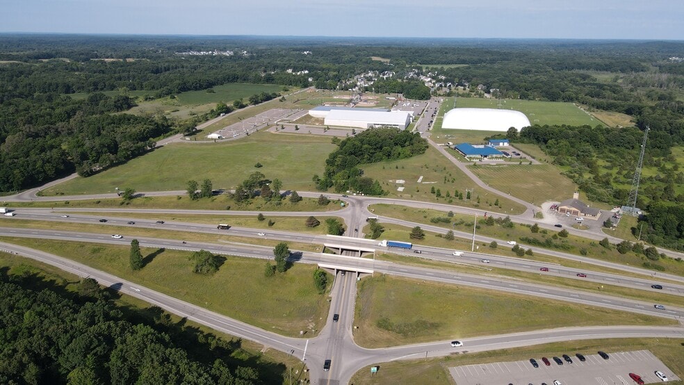 Whitmore Lake Portfollio portfolio of 3 properties for sale on LoopNet.com - Building Photo - Image 2 of 7